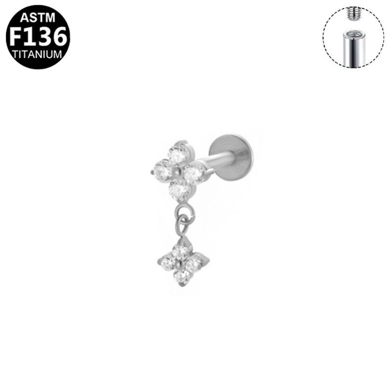 Piercing pendant trèfle en titane argenté